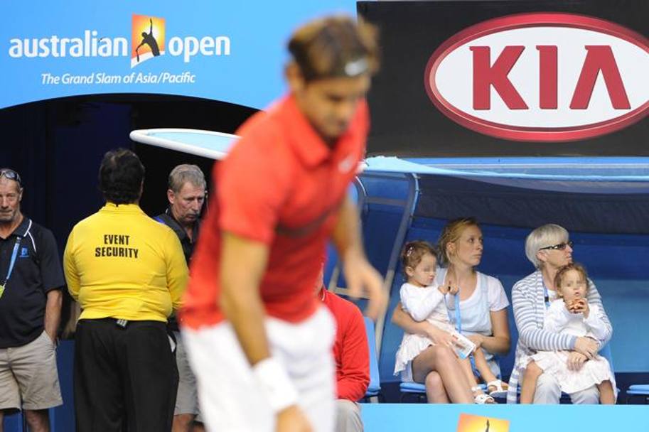Myla Rose e Charlene Riva, le gemelle di Roger Federer e della moglie Mirka assistono alla semifinale di pap contro Nadal agli Australian Open 2012 REUTERS 